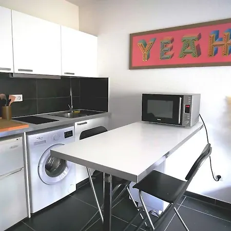 Au Centre, Cosy, Calme Et Spacieux Studio Moderne 아파트 *