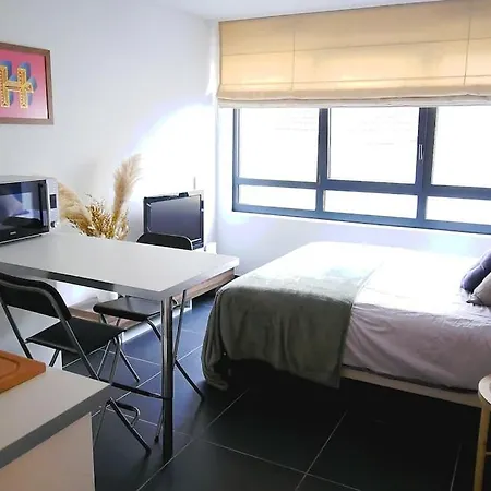 Au Centre, Cosy, Calme Et Spacieux Studio Moderne